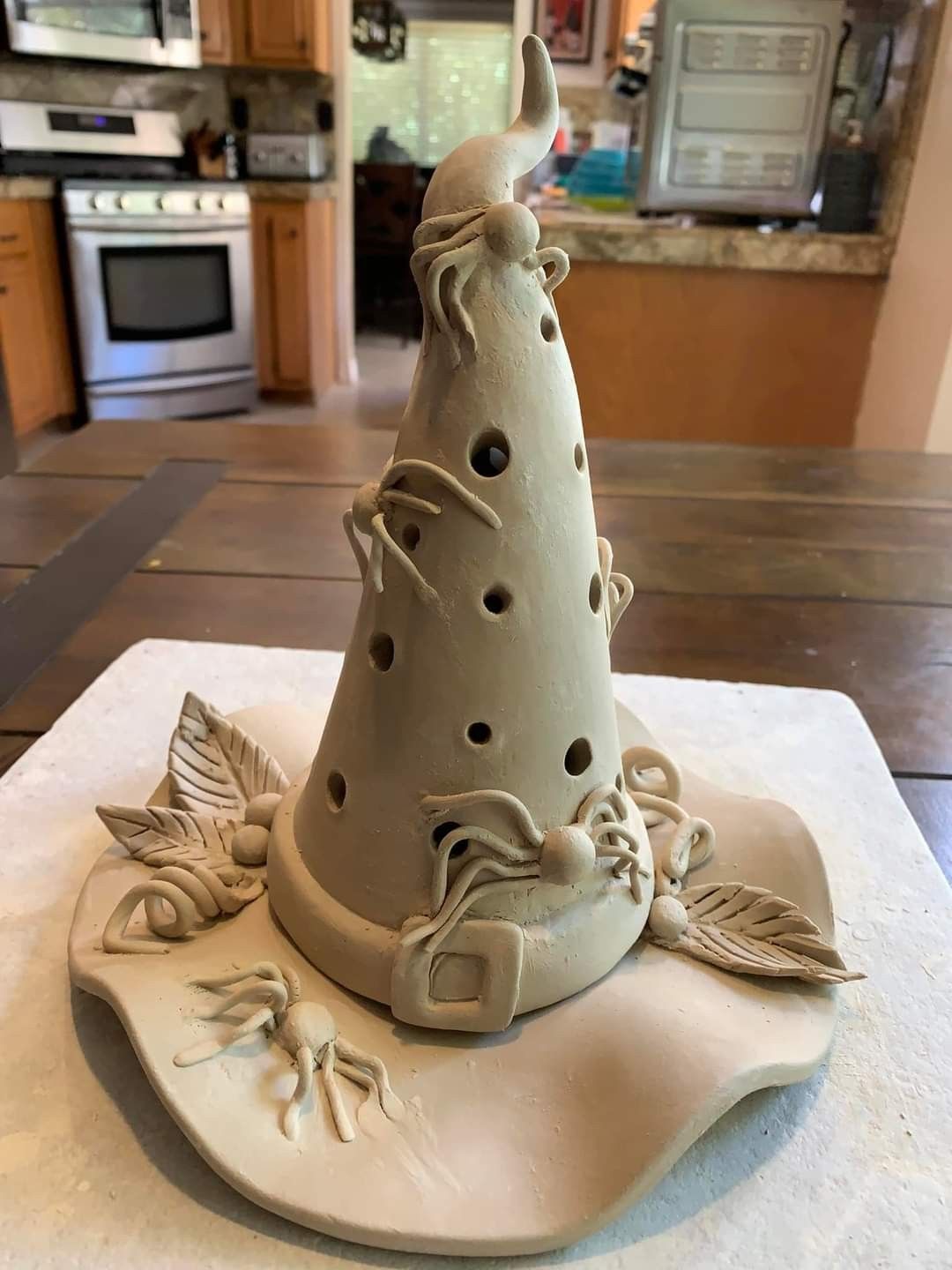 (H) Ghost & Witches Hat Pottery Class - Tuesday September 24th from 1 to 3pm