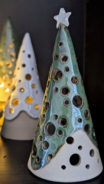 (H2) "Christmas Tree" Pottery Class - Tuesday Nov. 10th from 6 to 8 pm